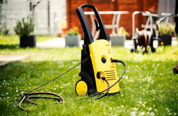 Best Animal Enclosure Cleaning  in Lone Jack, MO
